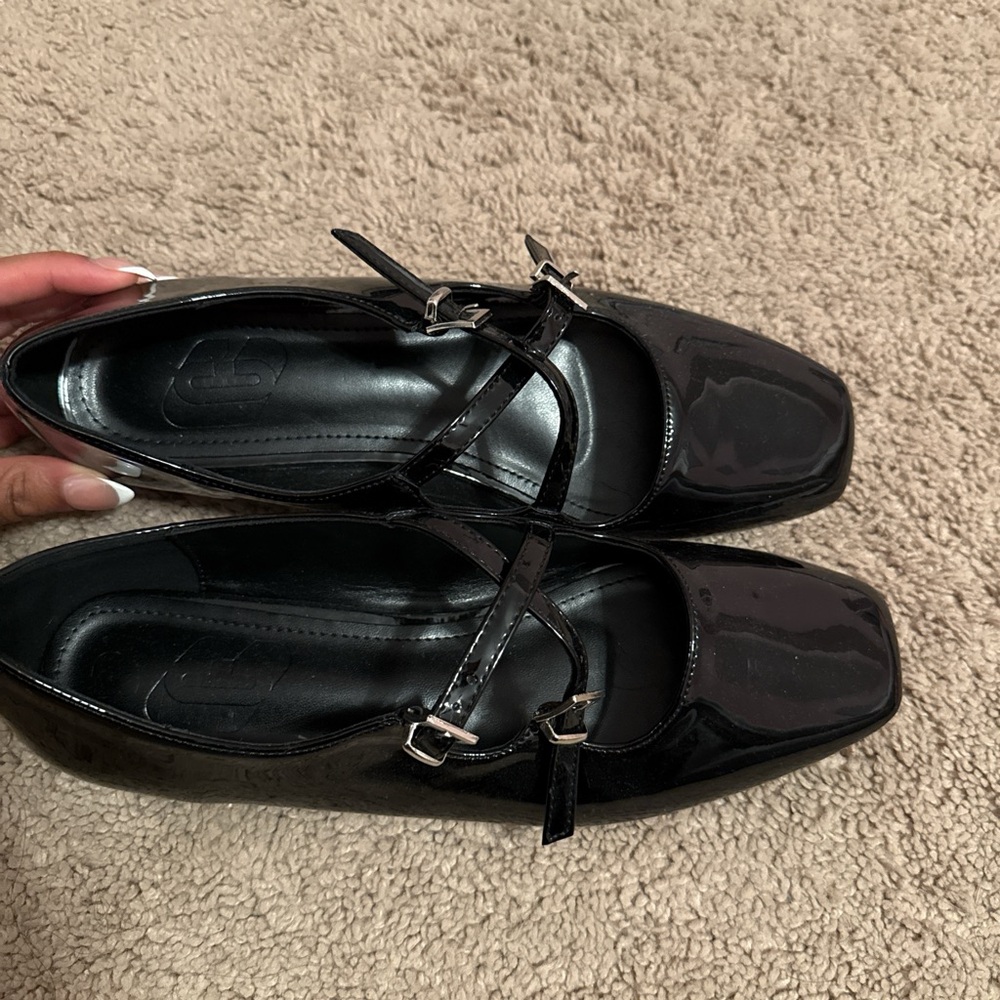 SHEIN Black Patent Flats